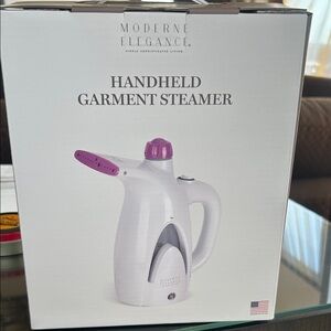 MODERNE ELEGANCE Handheld Garment Steamer - White with Purple Accents